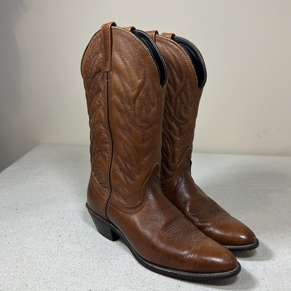 Shoes - Brown Genuine Leather Almond Toe Brown Western Boots, Women’s Size 7.5